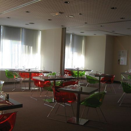 ホテル Ibis Styles Saint Dizier エクステリア 写真