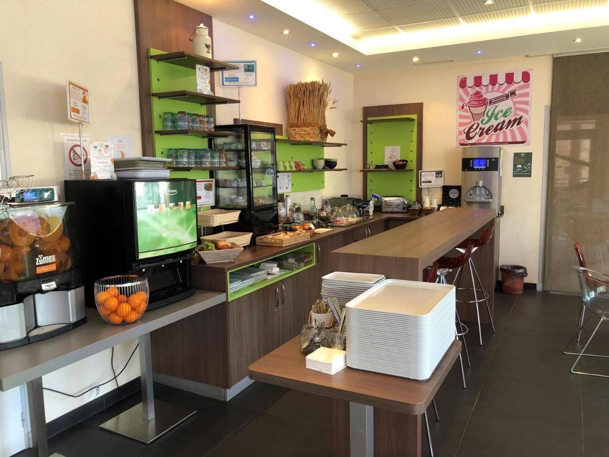 ホテル Ibis Styles Saint Dizier エクステリア 写真