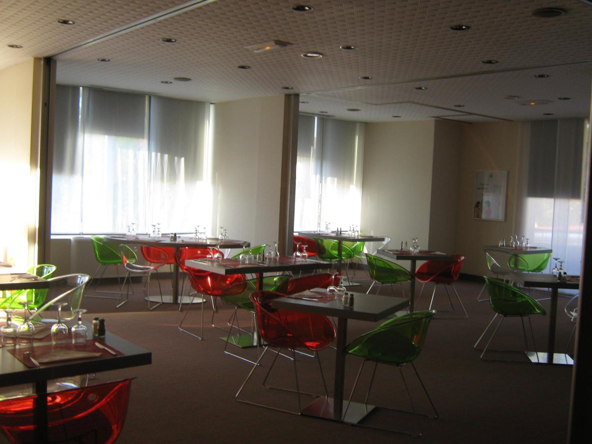 ホテル Ibis Styles Saint Dizier エクステリア 写真
