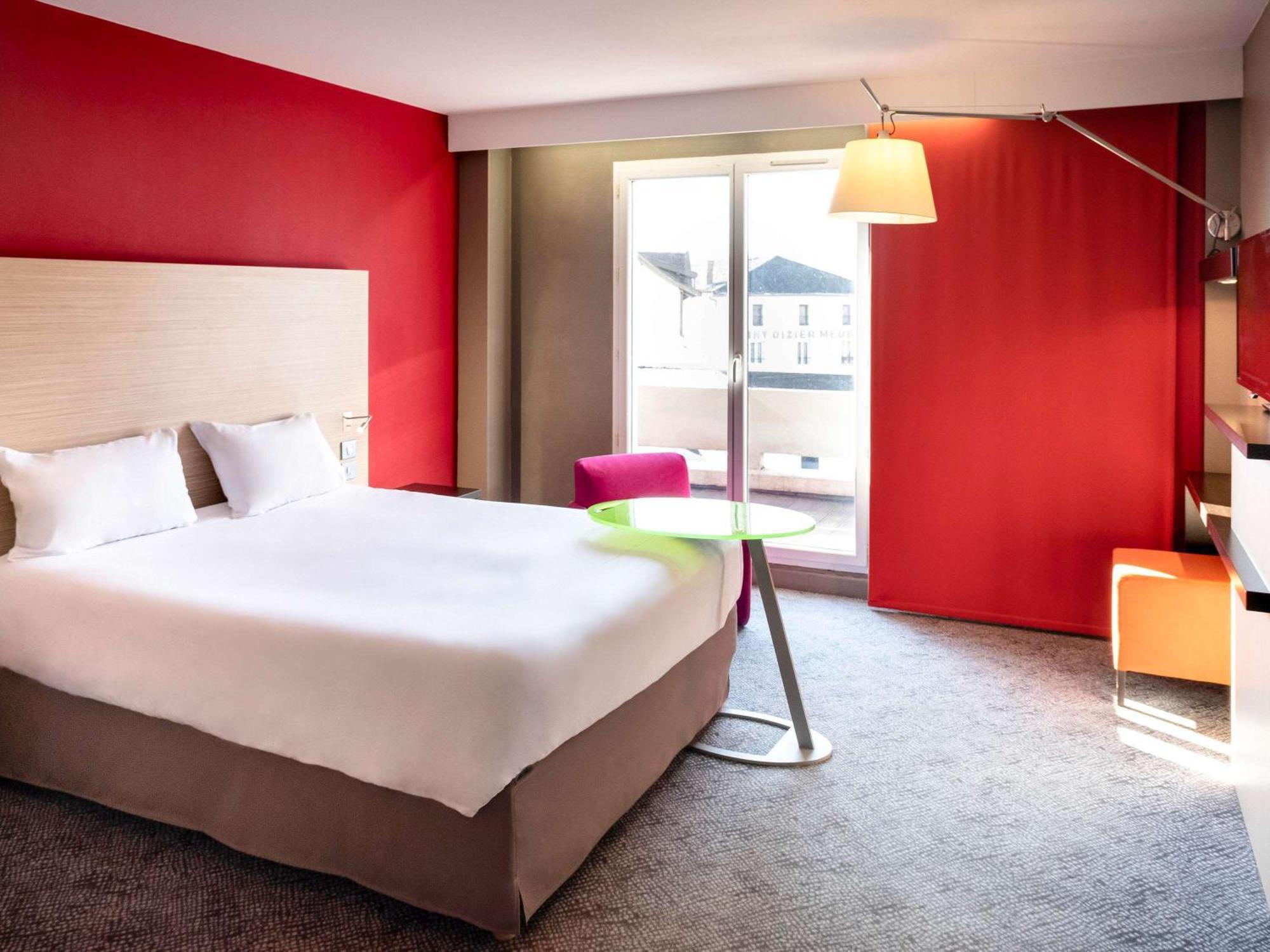 ホテル Ibis Styles Saint Dizier エクステリア 写真